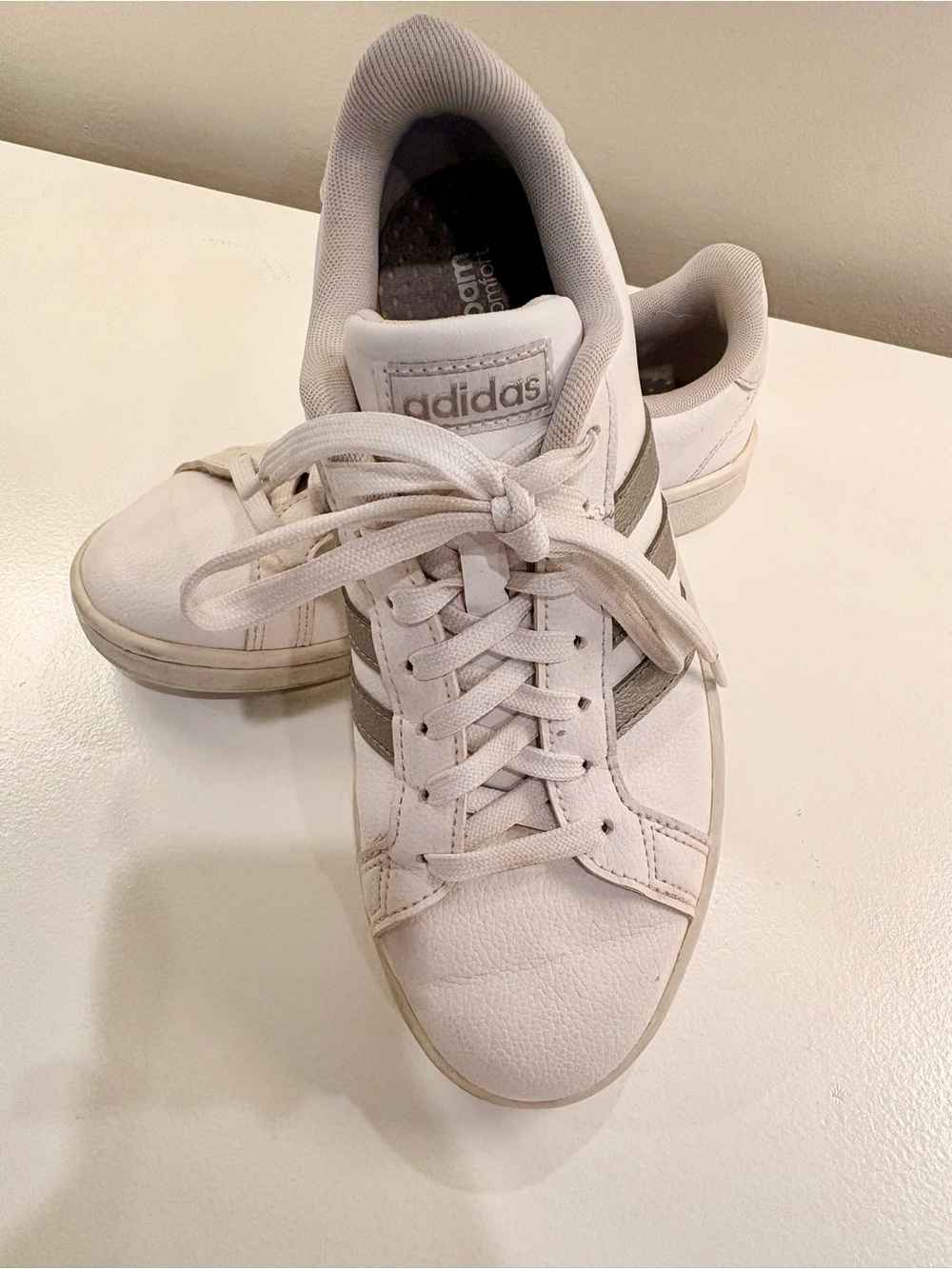 adidas Women’s White Sneakers with Gray Stripes